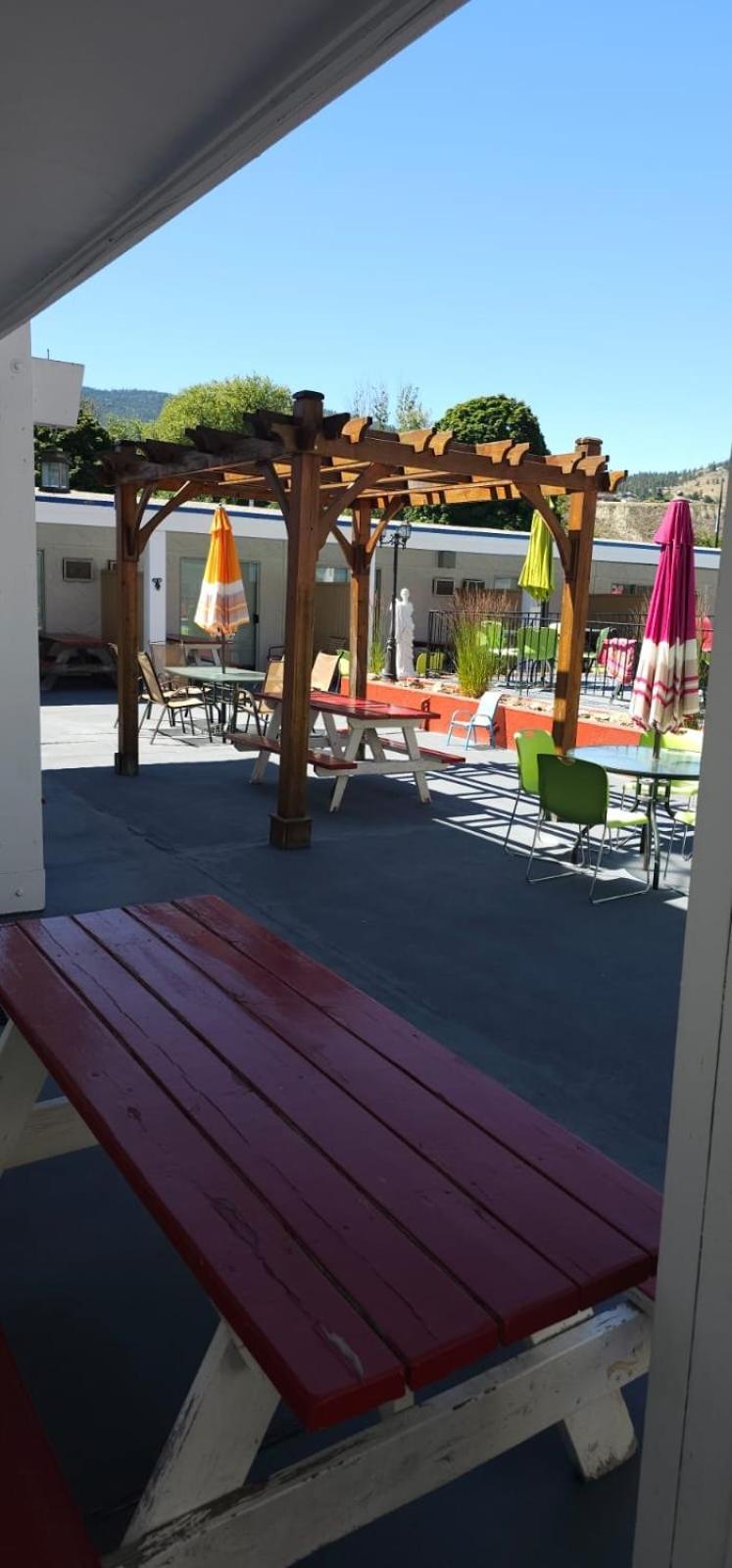 פנטיקטון Riverside Motel מראה חיצוני תמונה