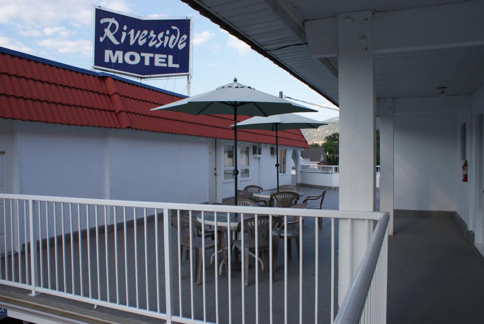 פנטיקטון Riverside Motel מראה חיצוני תמונה
