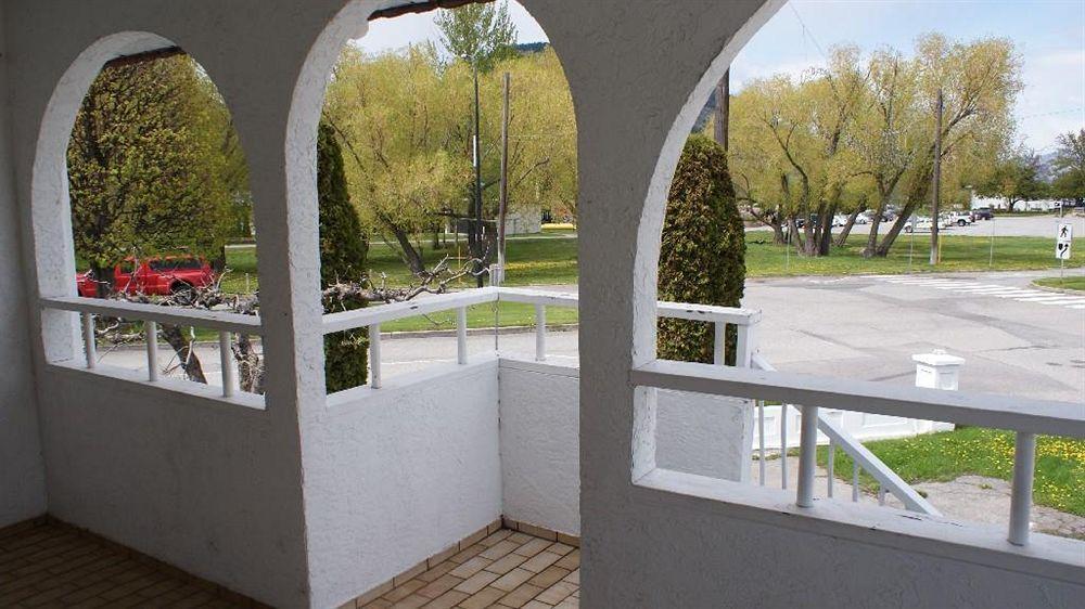פנטיקטון Riverside Motel מראה חיצוני תמונה